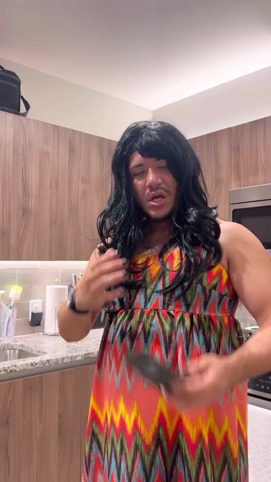 Post 3 by J U A N K A V I on TikTok (video)