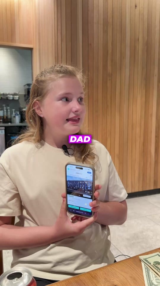 Post 1 by Russell Leeds on TikTok (video)