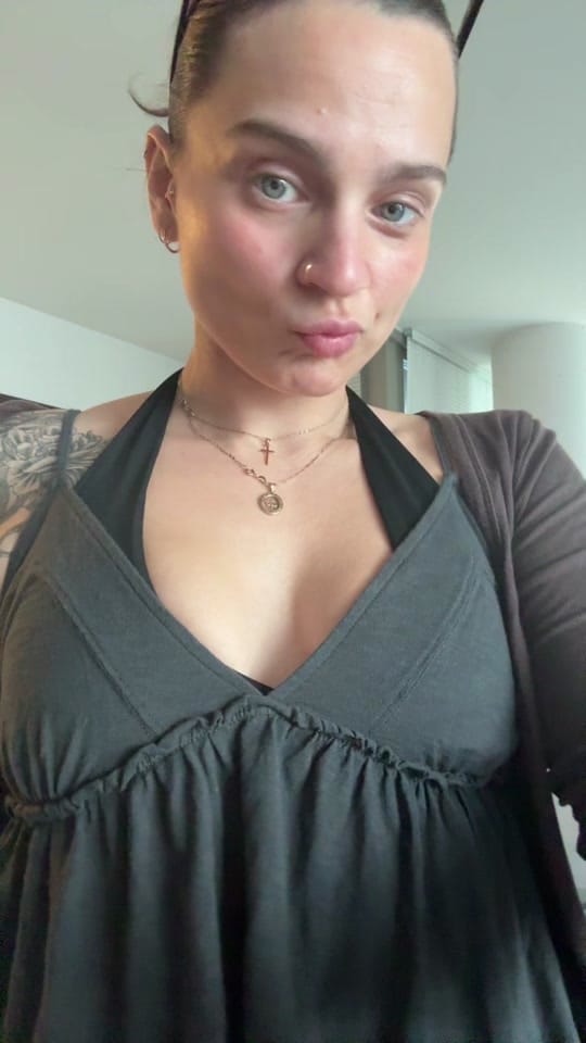 Post 7 by Yvette Lakatos on TikTok (video)