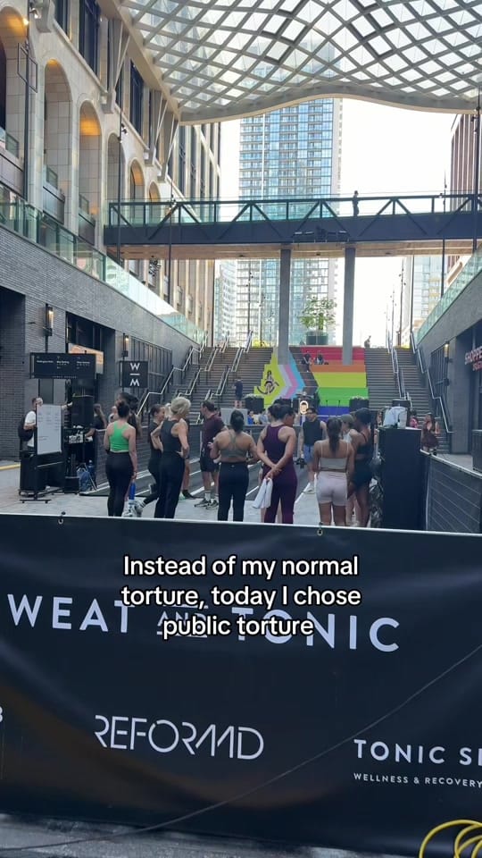 Post 2 by #HELLAFIT🤸🏼‍♀️ on TikTok (video)