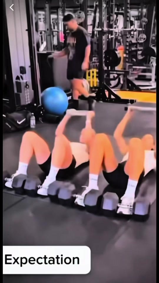Post 1 by liz park on TikTok (video)
