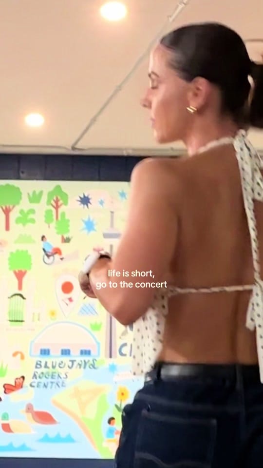 Post 1 by Ashley Dubs on TikTok (video)