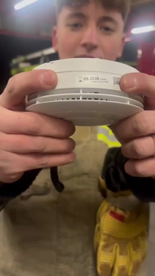 Post 8 by Kent Fire and Rescue Service on TikTok (video)