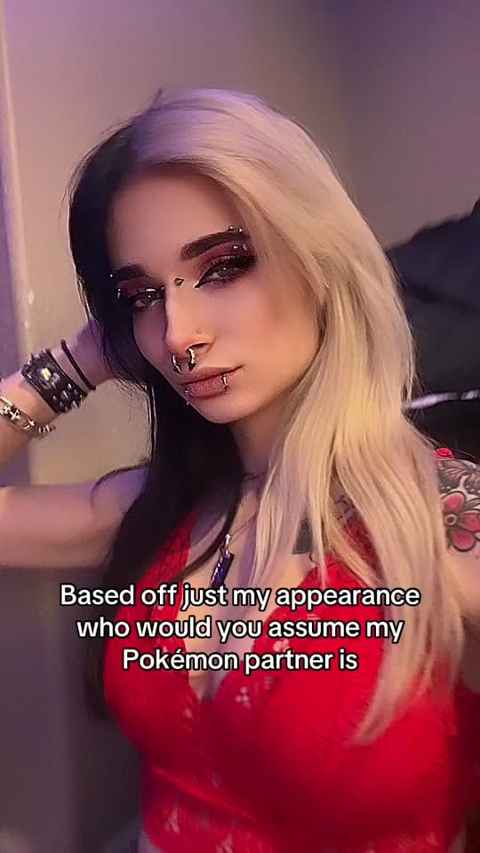 Post 7 by Chelseaaaaaaa🖤🤍 on TikTok (video)