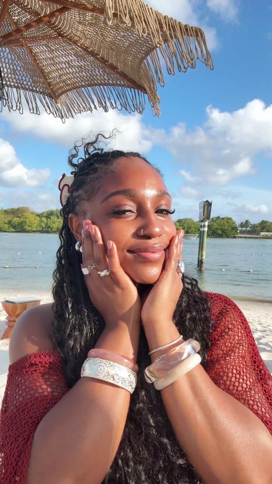 Post 9 by Taina Theano on TikTok (video)
