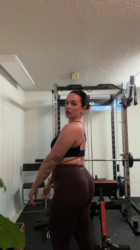 Post 2 by saranicole.fitness on TikTok (video)