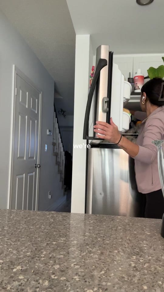 Post 2 by Monica Isabella on TikTok (video)