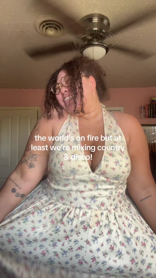 Post 6 by kenzie on TikTok (video)