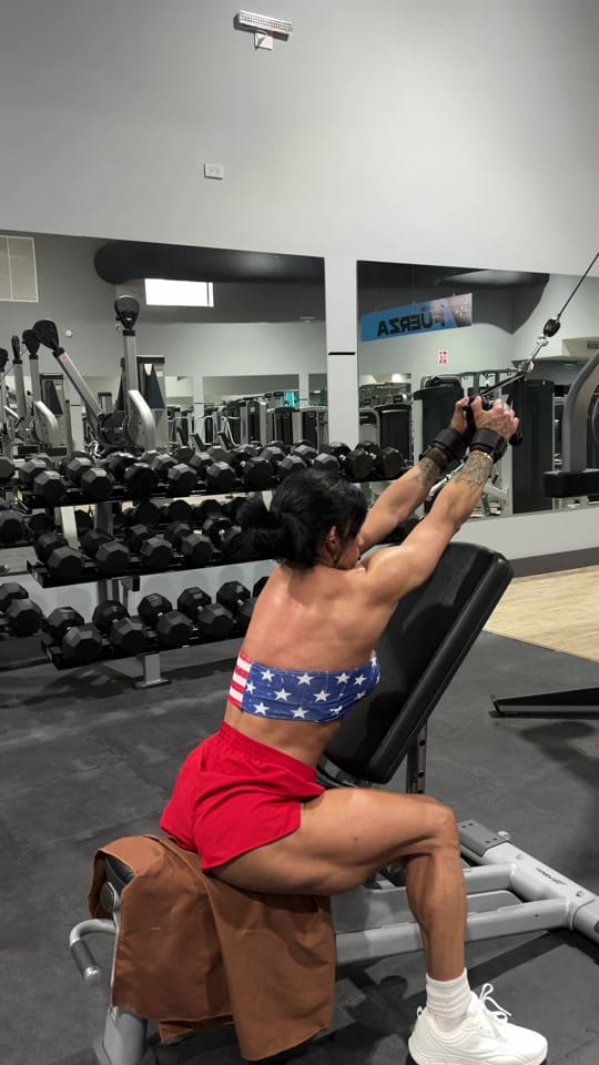Post 3 by Judith Cantú | IFBB PRO on TikTok (video)