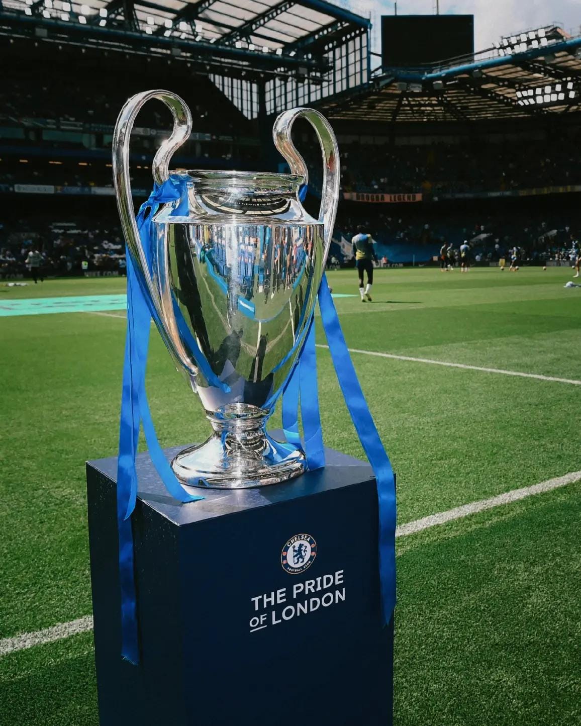 Post 2 by CFC GLOBAL 🔵 on TikTok (video)