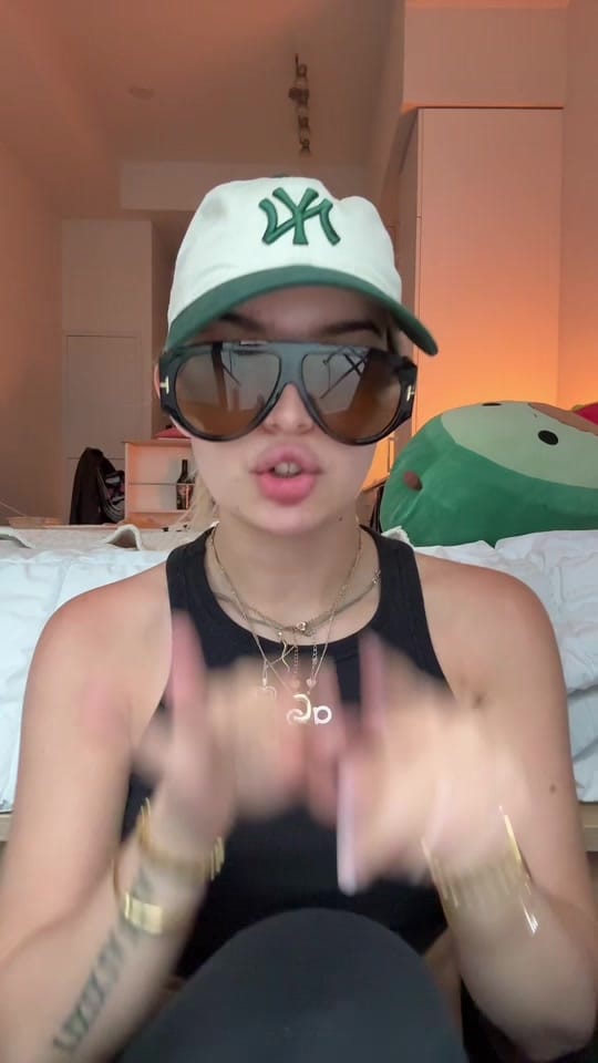 Post 1 by C on TikTok (video)