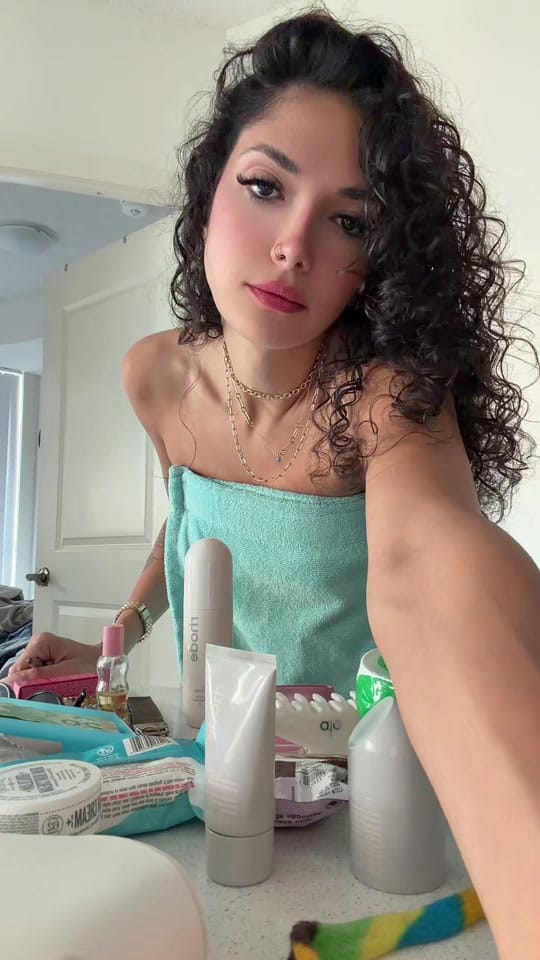 Post 4 by Mahsa on TikTok (video)