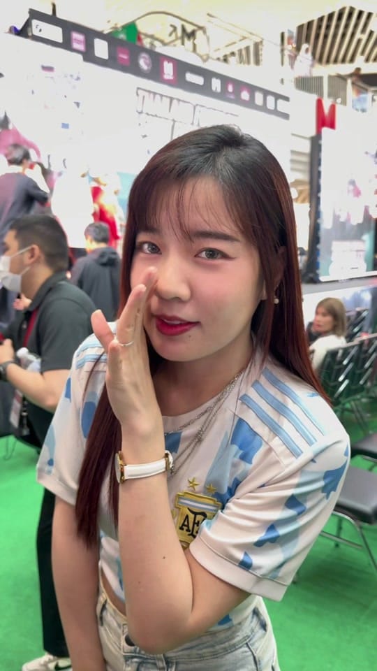 Post 1 by Candid Kibt🎹⚽️🎶 on TikTok (video)