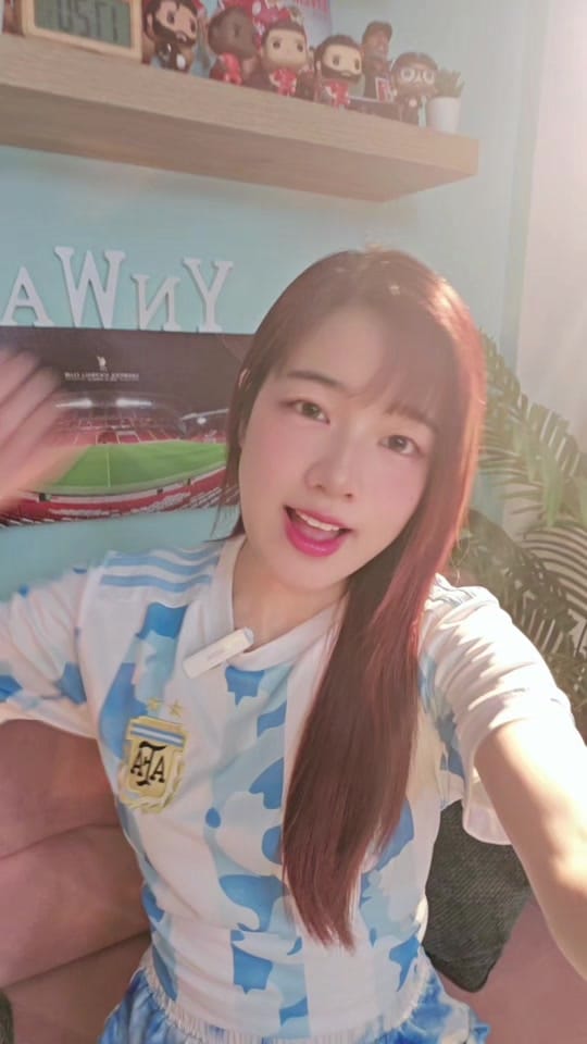 Post 2 by Candid Kibt🎹⚽️🎶 on TikTok (video)