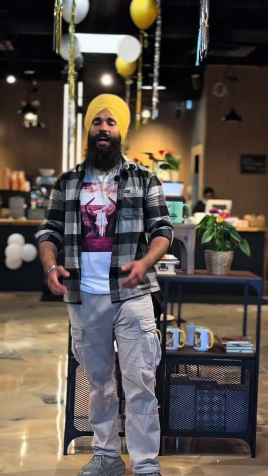 Post 5 by The Vintage Singh on TikTok (video)