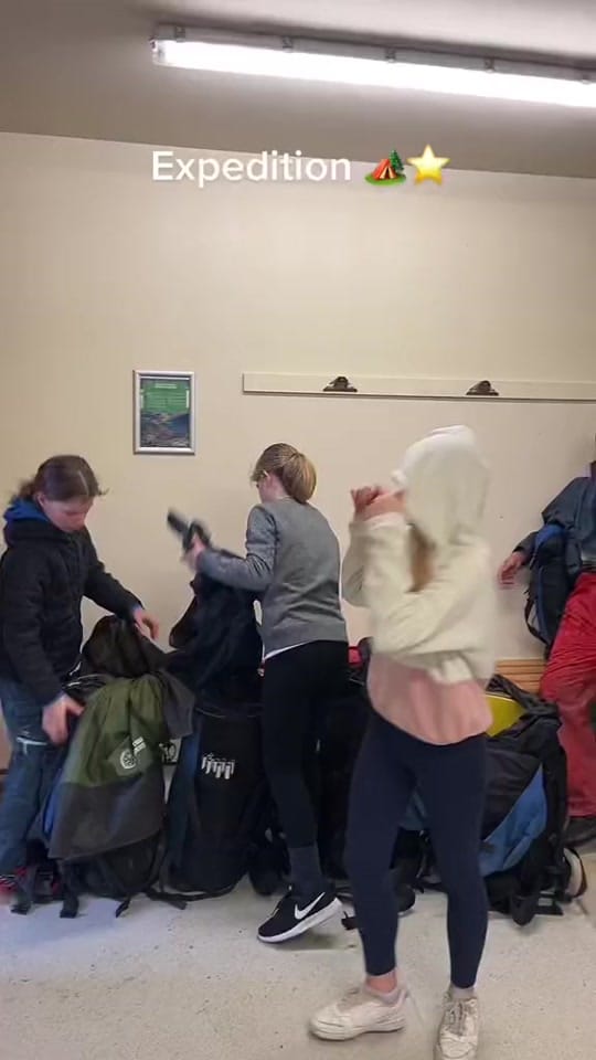 Post 1 by Joanne Wilson on TikTok (video)