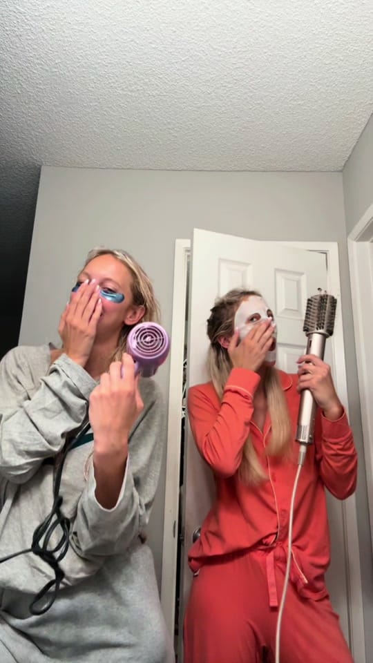 Post 2 by PETERS TWINS on TikTok (video)