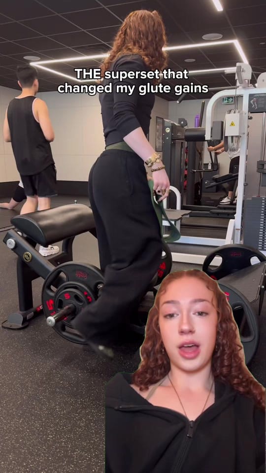 Post 10 by Sarah Vee on TikTok (video)