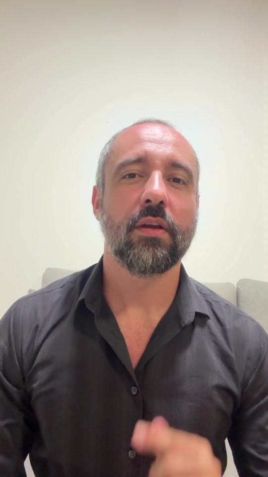Post 3 by English with Léo Beghine on TikTok (video)