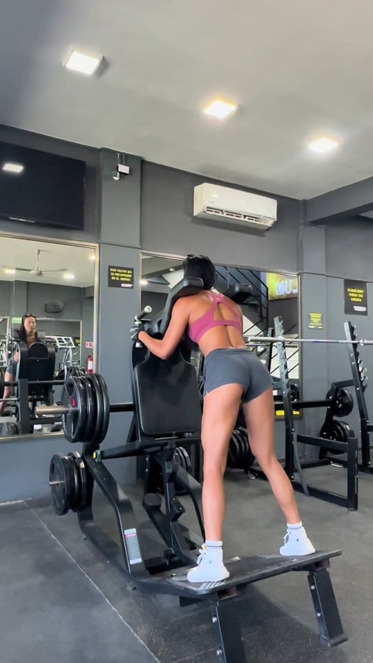 Post 6 by gwenmaryfit on TikTok (video)