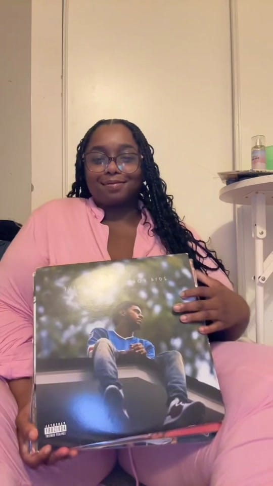 Post 4 by Aaliyah on TikTok (video)