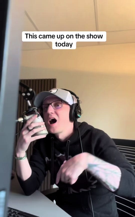 Post 8 by 915thebeat on TikTok (video)