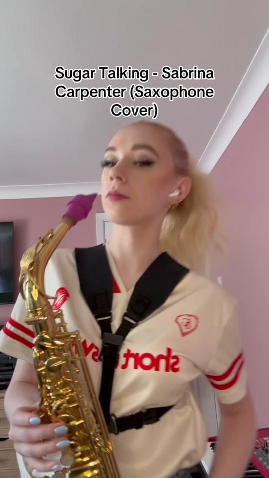 Post 1 by Georgia🎷 on TikTok (video)