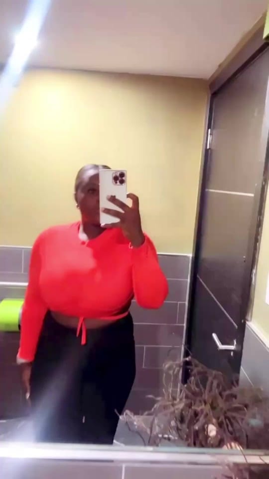 Post 4 by Akosuavanniee on TikTok (video)