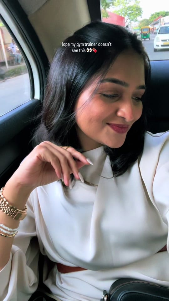 Post 3 by Munzila Kizkoth on TikTok (video)