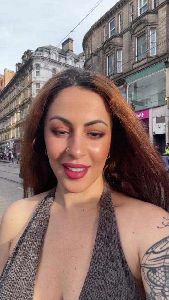 Post 2 by Serena Deena on TikTok (video)