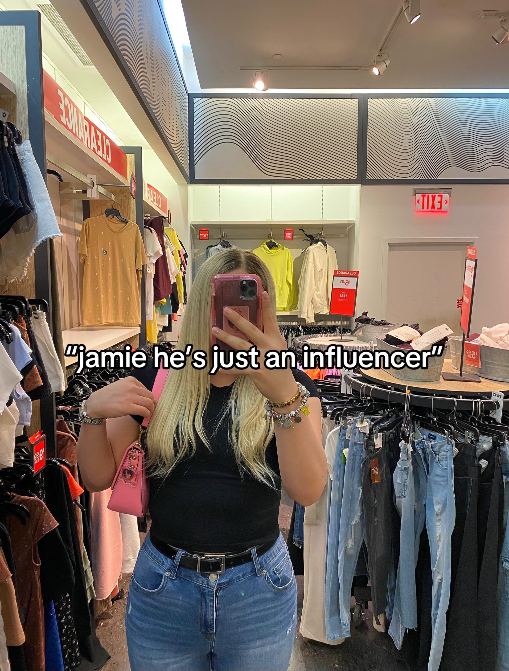 Post 9 by jamiethedolll on TikTok (video)