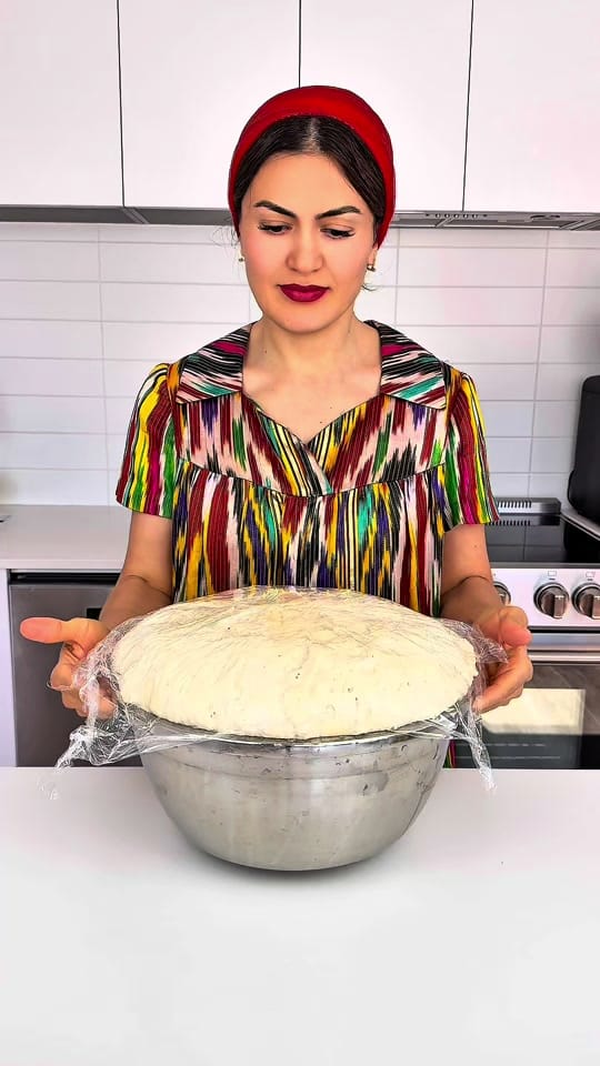 Post 10 by Kamola Kelin on TikTok (video)