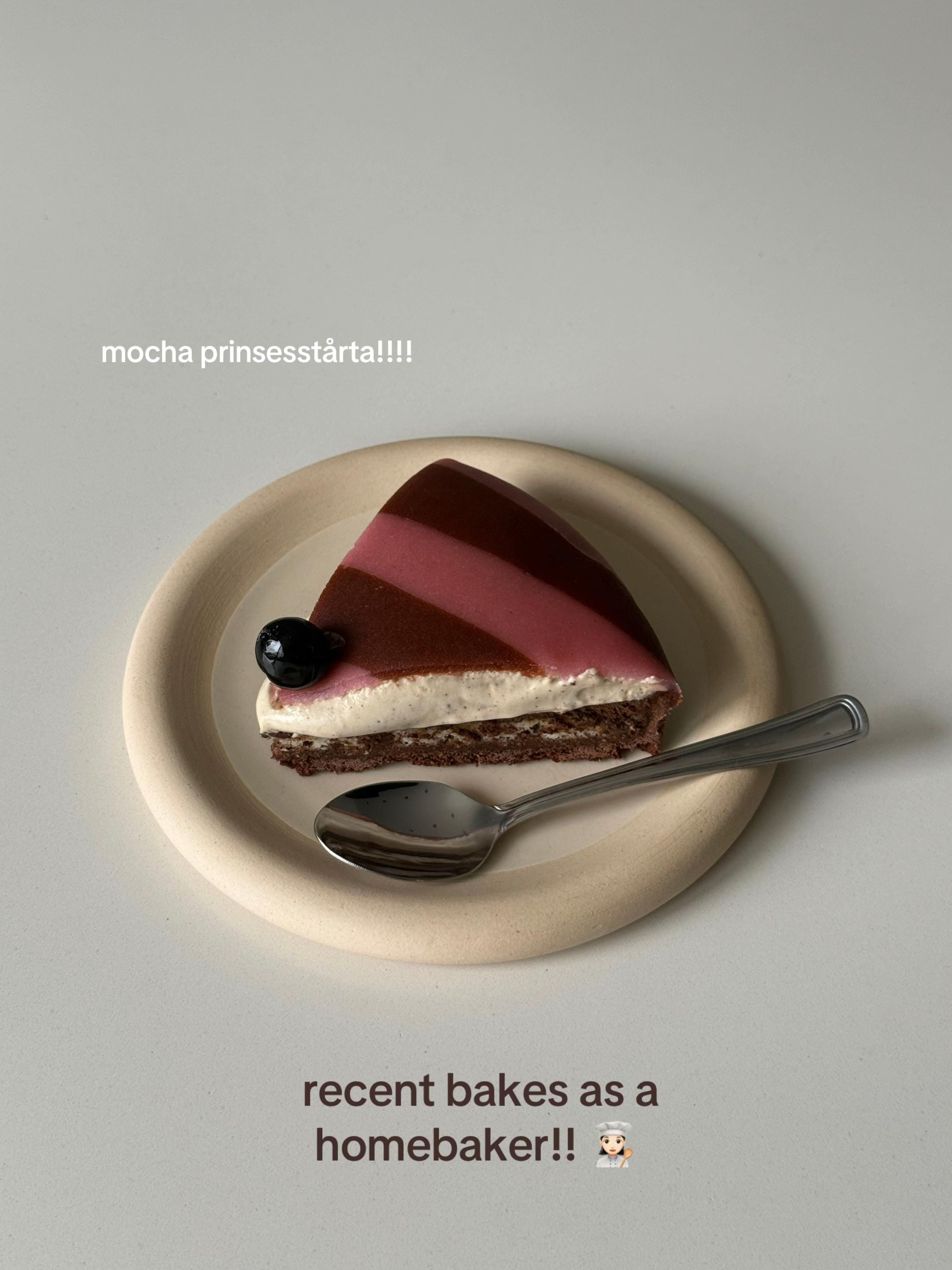 Post 8 by whatveroeats on TikTok (video)