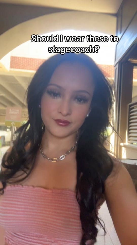 Post 2 by Kerry on TikTok (video)