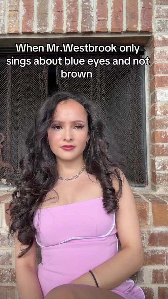 Post 10 by Kerry on TikTok (video)