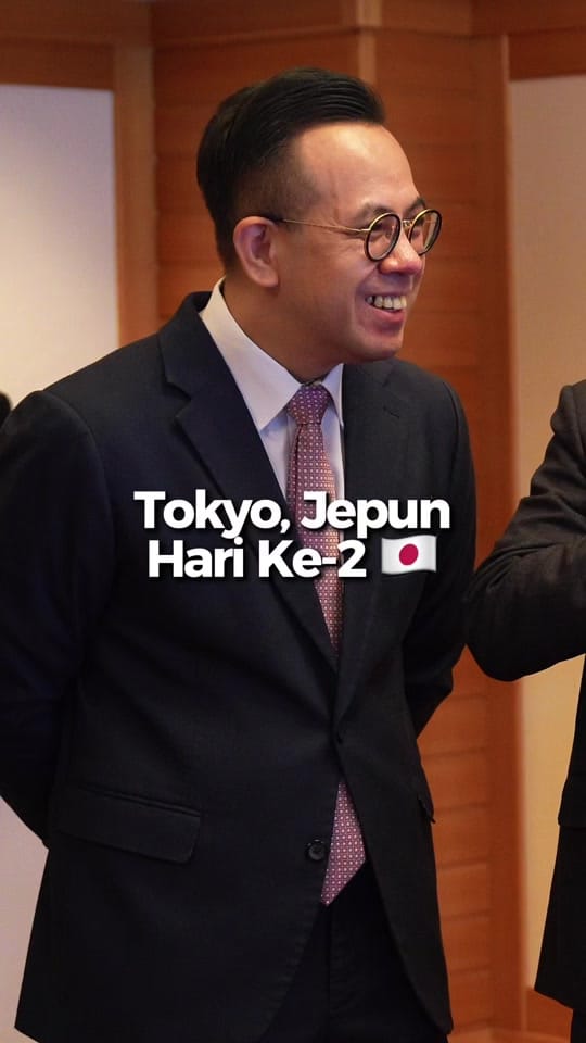 Post 5 by Steven Sim on TikTok (video)