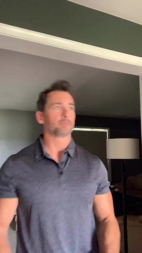 Post 7 by Martin C. on TikTok (video)