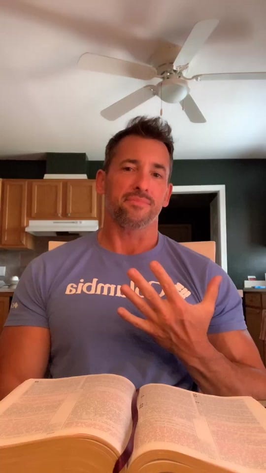Post 2 by Martin C. on TikTok (video)