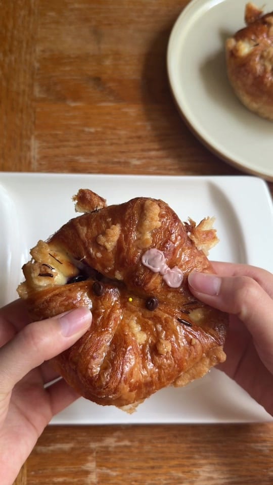 Post 5 by eatingwithwinnie on TikTok (video)