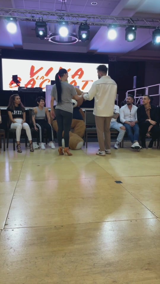 Post 10 by Viva La Bachata on TikTok (video)