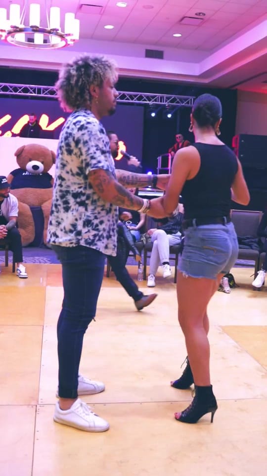 Post 9 by Viva La Bachata on TikTok (video)