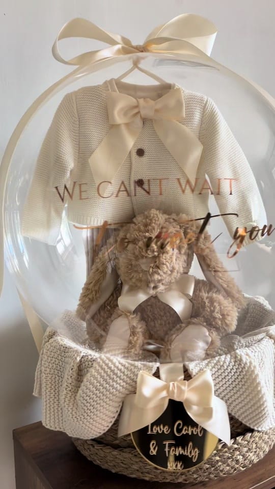 Post 9 by Elegant Bubble Balloons on TikTok (video)