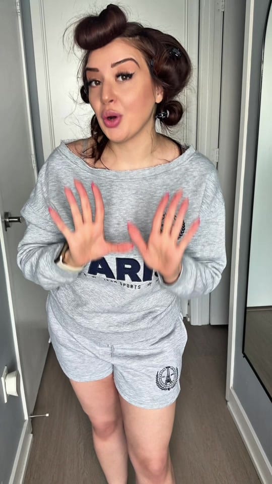Post 10 by saralamar91 on TikTok (video)