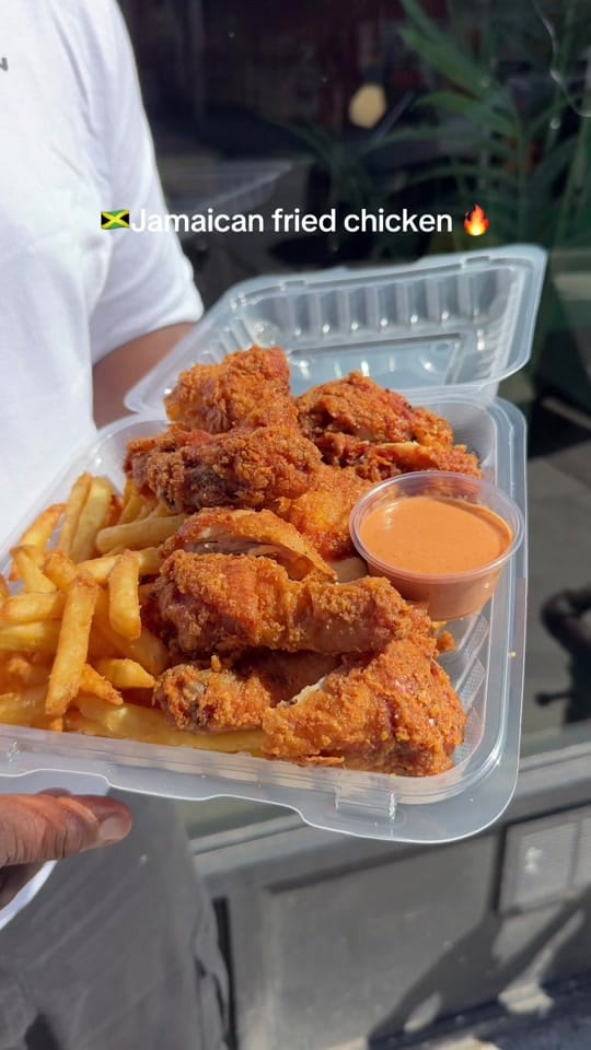 Post 4 by 9 Mile Restaurant 🇯🇲🇨🇦 on TikTok (video)