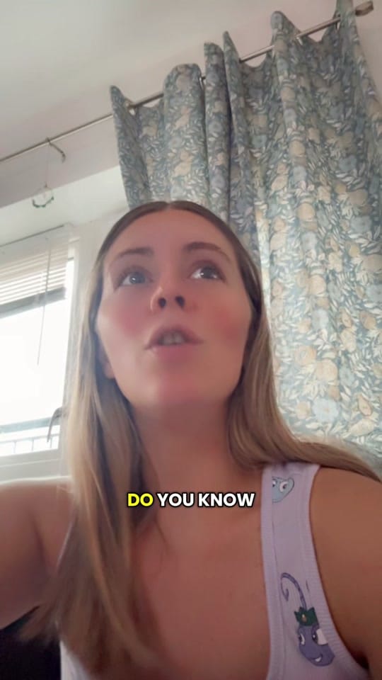Post 3 by Laura Curran on TikTok (video)