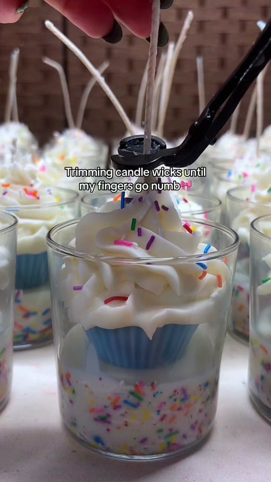 Post 3 by Craving Candles on TikTok (video)