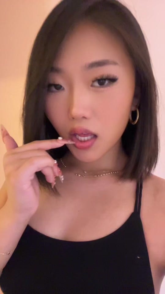 Post 7 by candyy on TikTok (video)