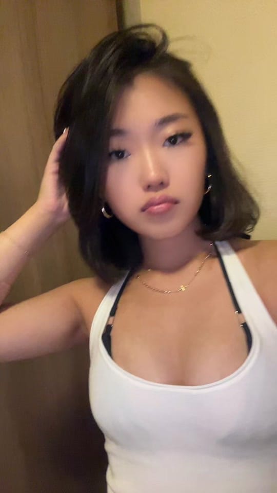Post 6 by candyy on TikTok (video)