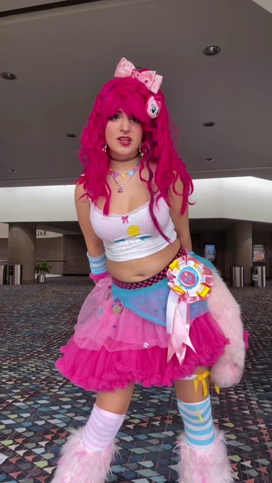 Post 6 by Ray on TikTok (video)