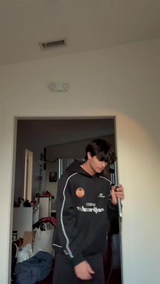 Post 6 by Ari Mediratta on TikTok (video)
